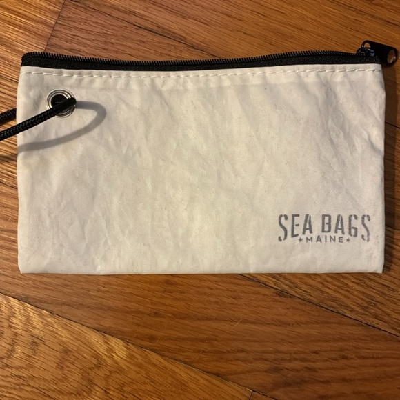 Sea Bags of Maine small wristlet - Paw Print - Picture 2 of 2